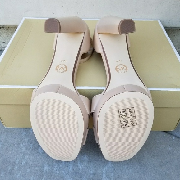 Chic Michael Kors Heels - Picture 5 of 5